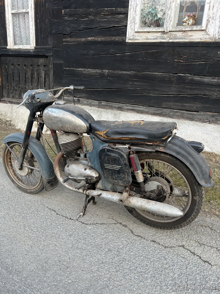 Jawa 250 typ 590 sport