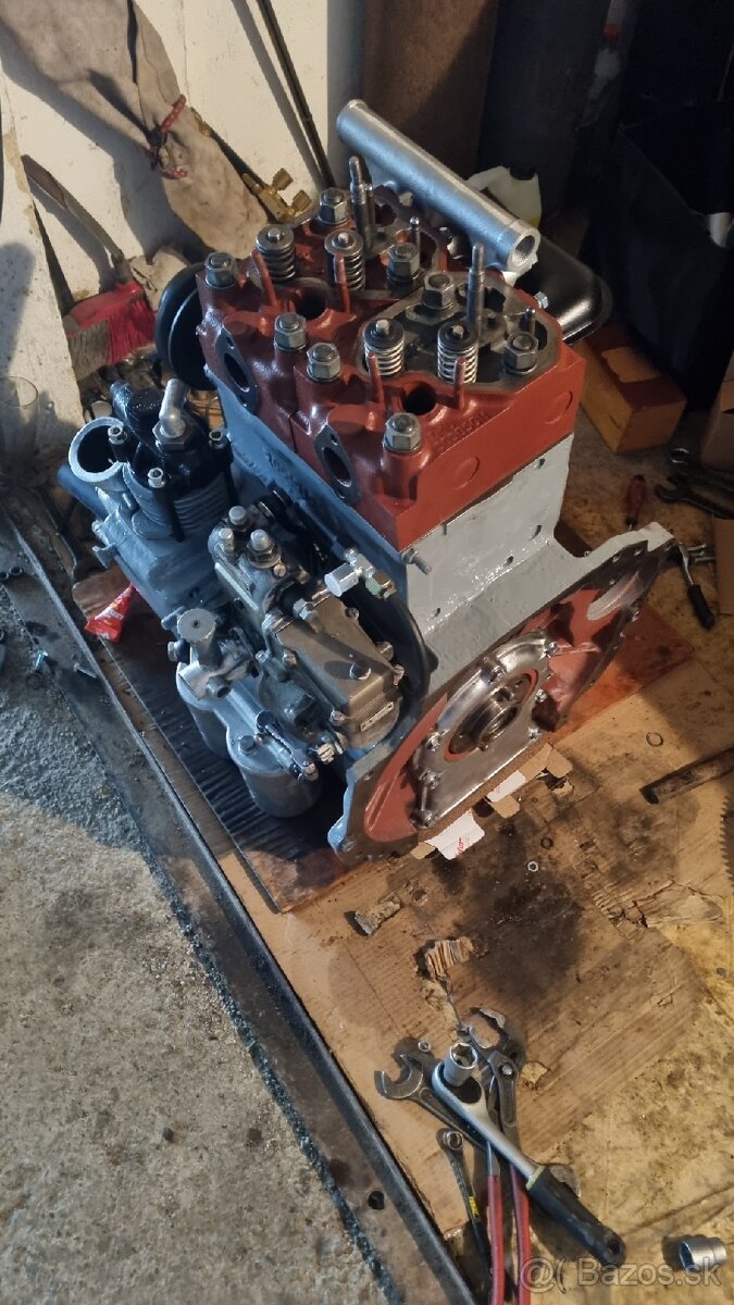 Zetor 2001 motor