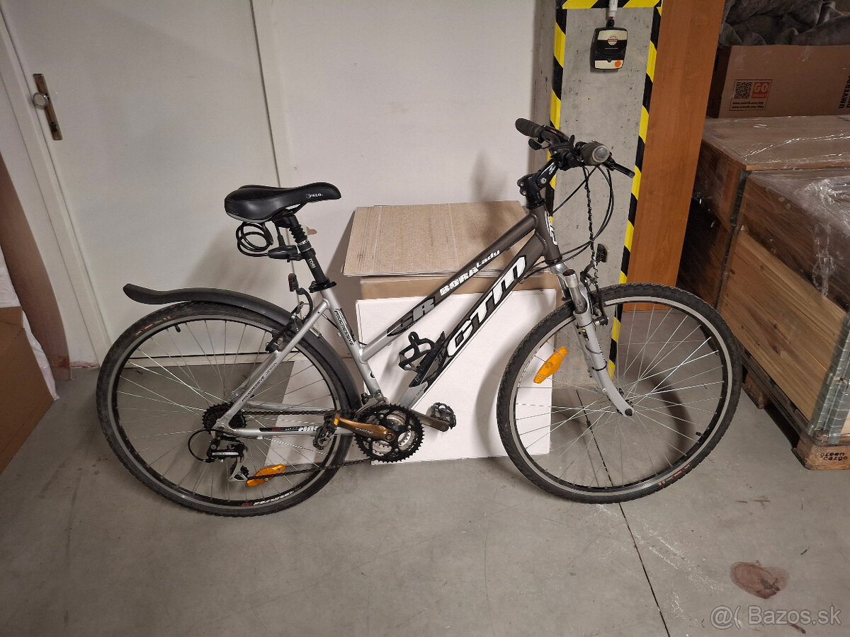 Damsky cestny bicykel