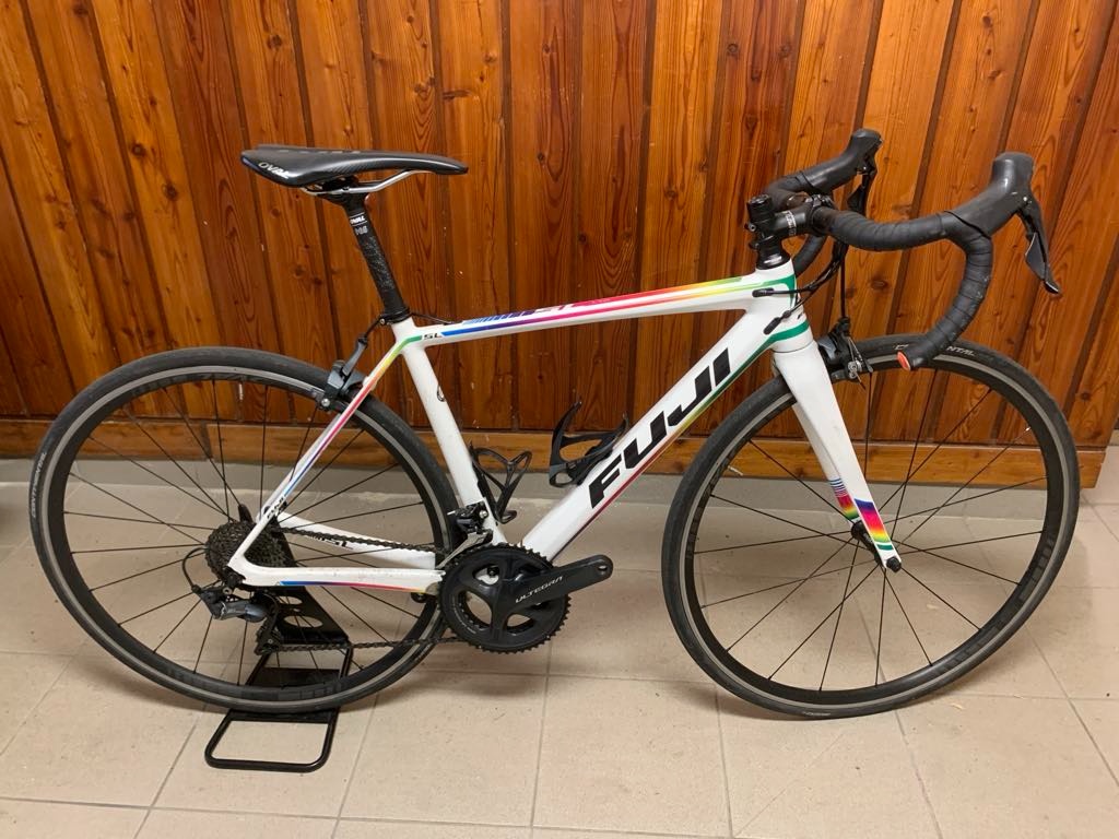 Fuji karbón S, 52 vel.