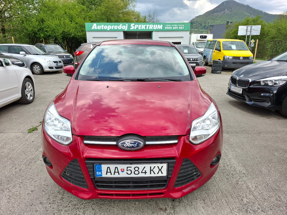 FORD FOCUS 1,6i 77 kW 2012