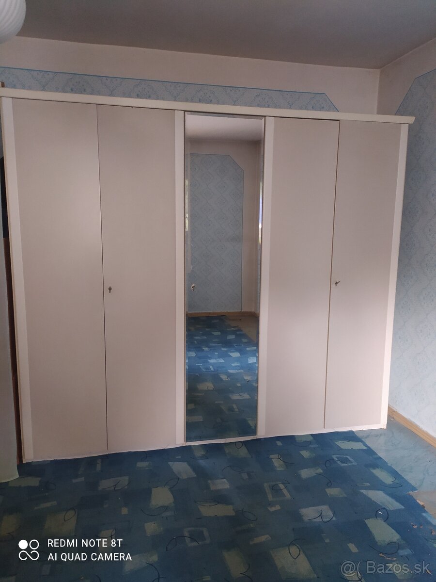 Skriňa