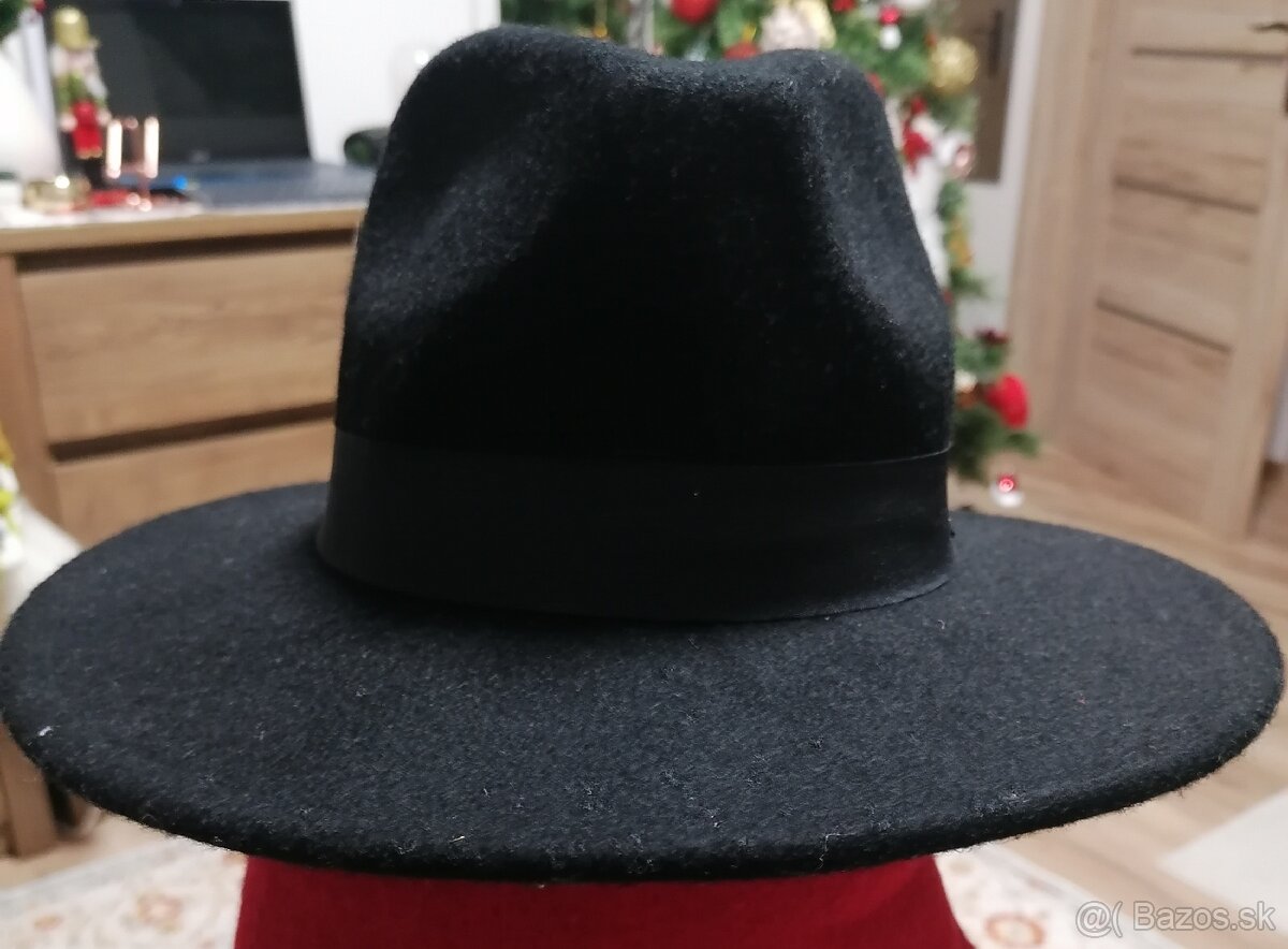 Klobúk