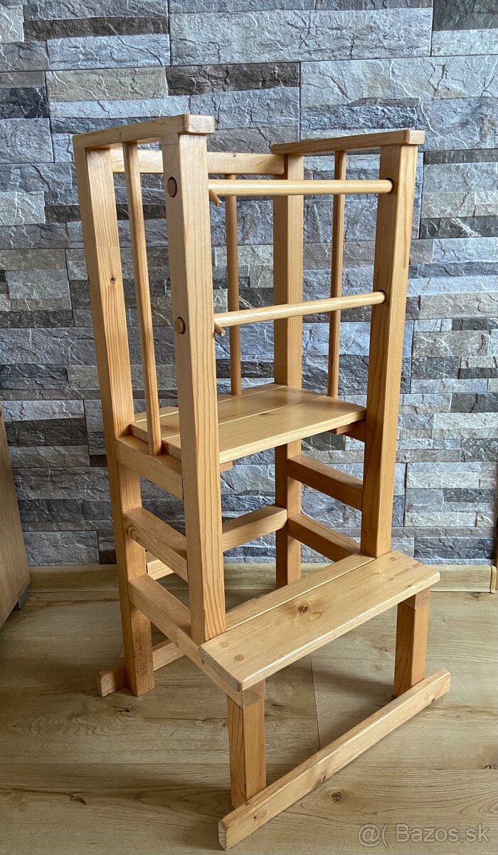 Montessori učiaca veža