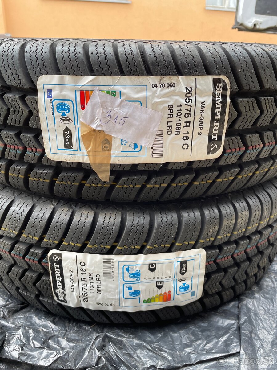 Nové zimné Semperit Van-Grip 2 205/75 R16 C 110R