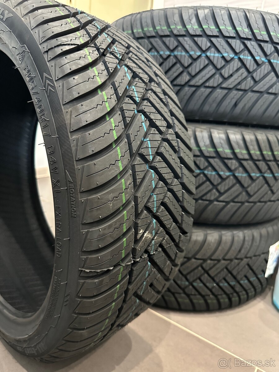Celoročné pneumatiky nové 205/40 r17