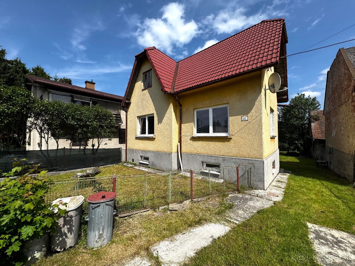 Rodinný dom s veľkým pozemkom pod Tatrami – Važec