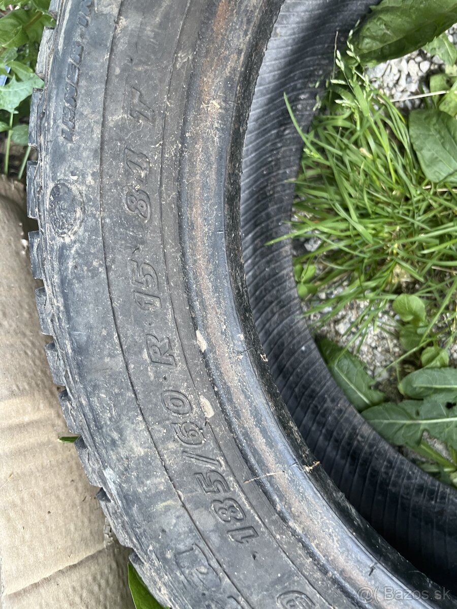 Predam 2ks pneumatiky 185/60r15 vhodne na prívesný vozík