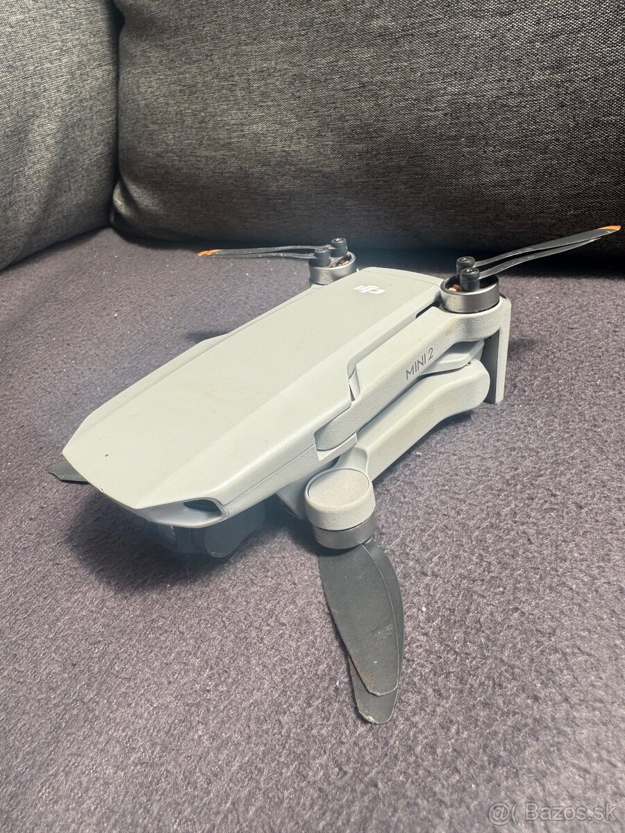 Dron DJI MINI 2