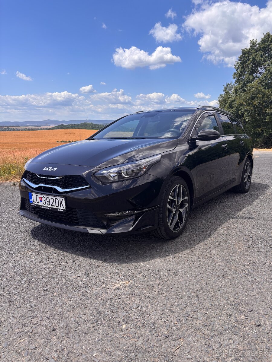 Kia Ceed SW 1.5 T-GDi M6 Gold