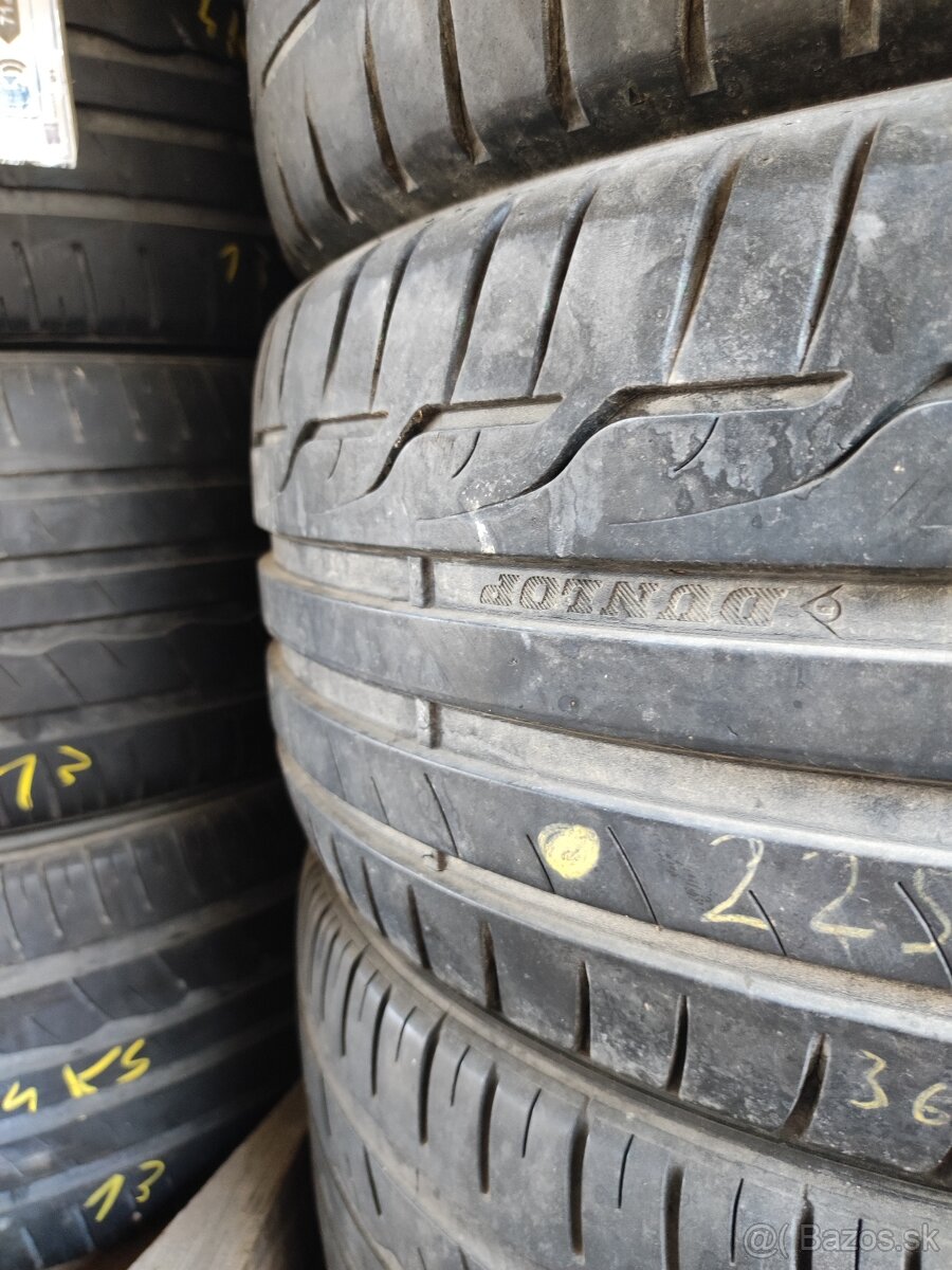 225/45 R17