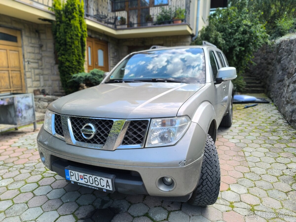 Nissan Pathfinder 2,5 R51