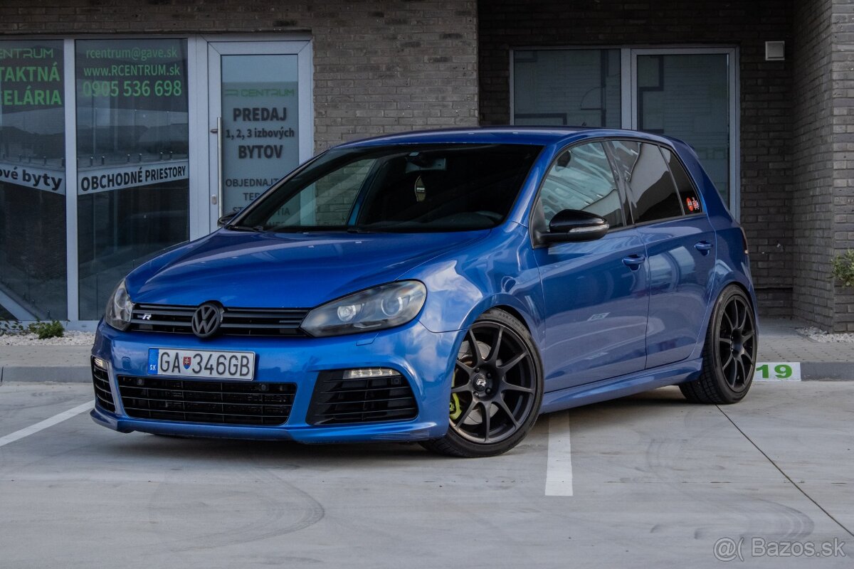 Volkswagen Golf 2.0 TFSI 270k R 4-Motion