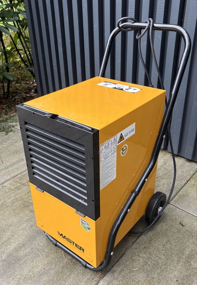 Odvlhčovač Master dh 752 P