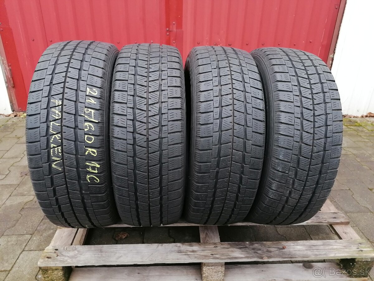 Zimne 215/60R17 C Falken