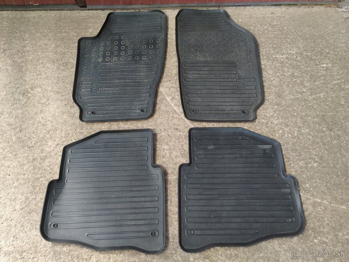 gumové rohože škoda fabia 1