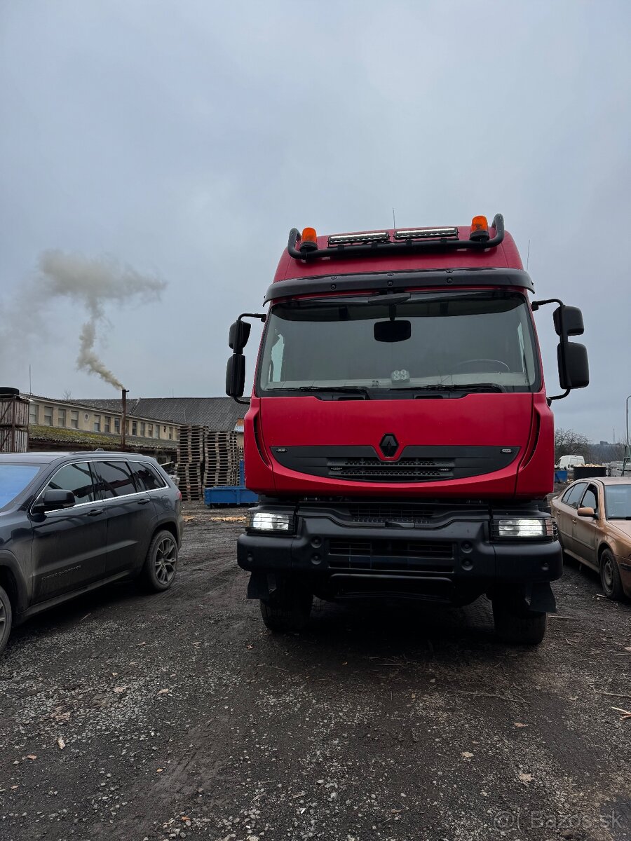 Renault Kerax 6x4 Lesovoz