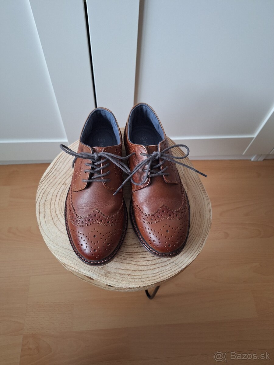 Kožené elegantné topánky NEXT, veľ 33