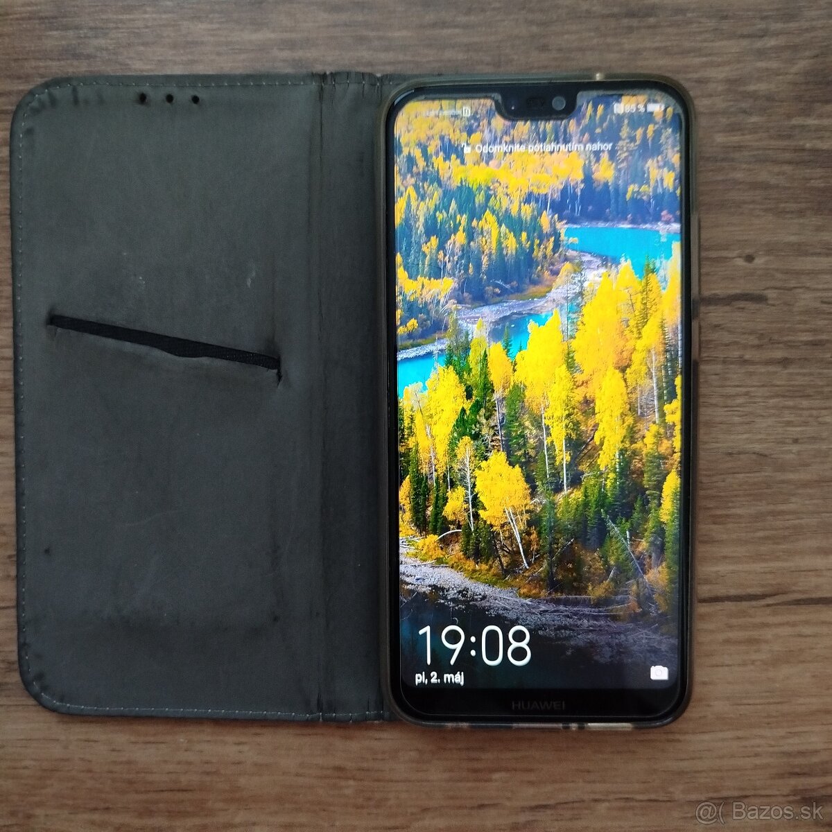 Mobilný telefón Huawei P20 LITE