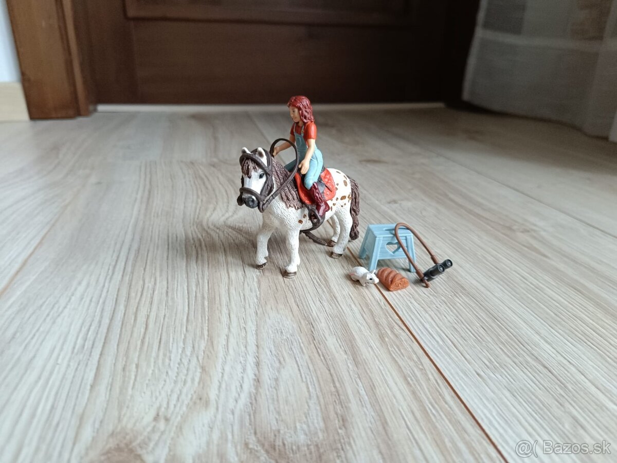 Predam Schleich 42518 set jazdkyňa Mia s poníkom Spotty