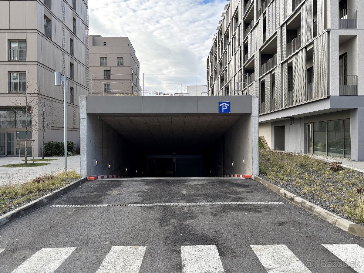 PARKOVACIE STÁTIE na prenájom, BRATISLAVA - Pri Mýte