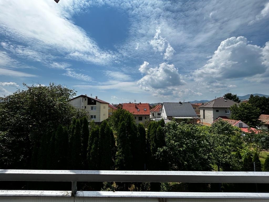Na predaj 3 izbový byt s garážou, Trenčín