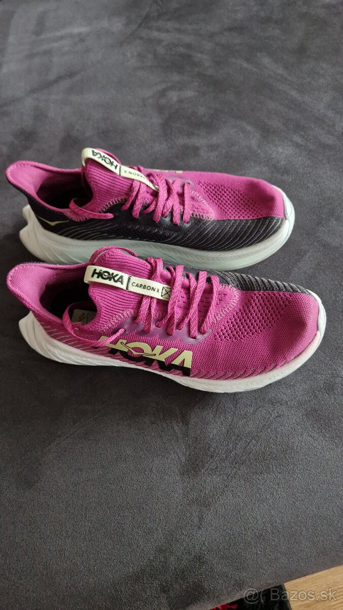 Hoka tenisky