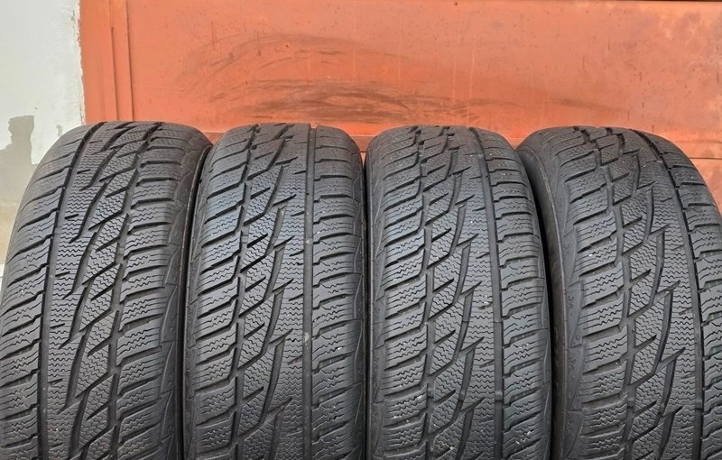 Predam zimne pneumatiky 235/60 r17 MATADOR