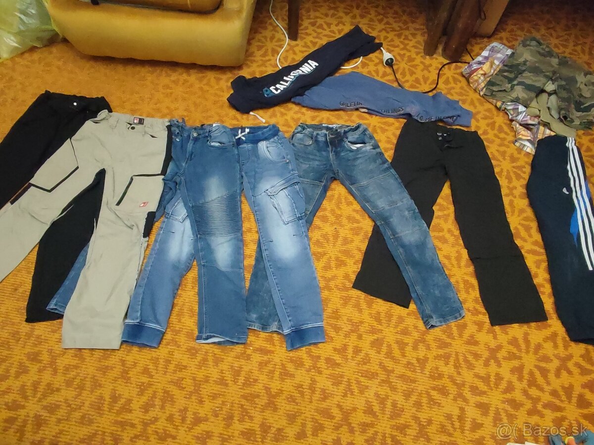 10 xPružné rifle a nohavice v 140-146