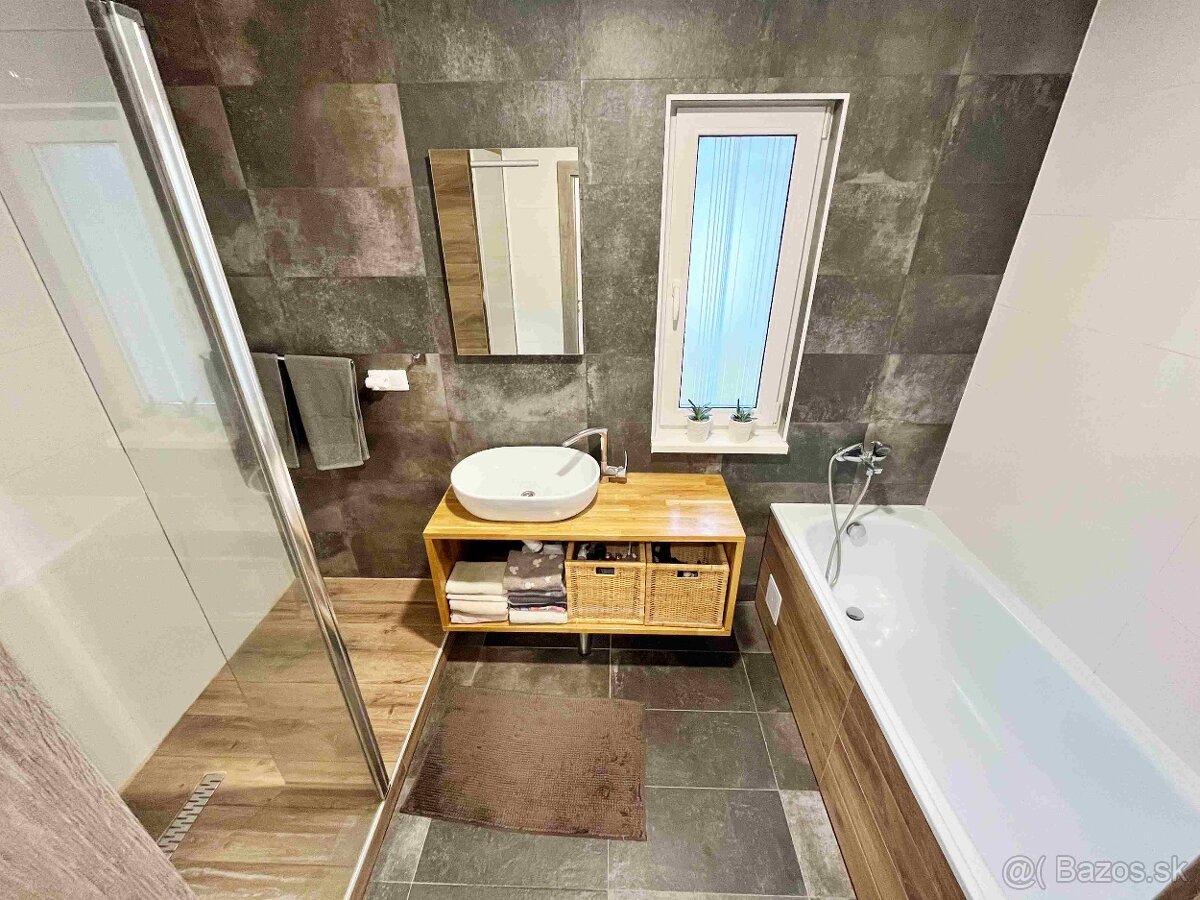 Novostavba 4+KK - Luxus a cena j jednaniu, Turová ZV