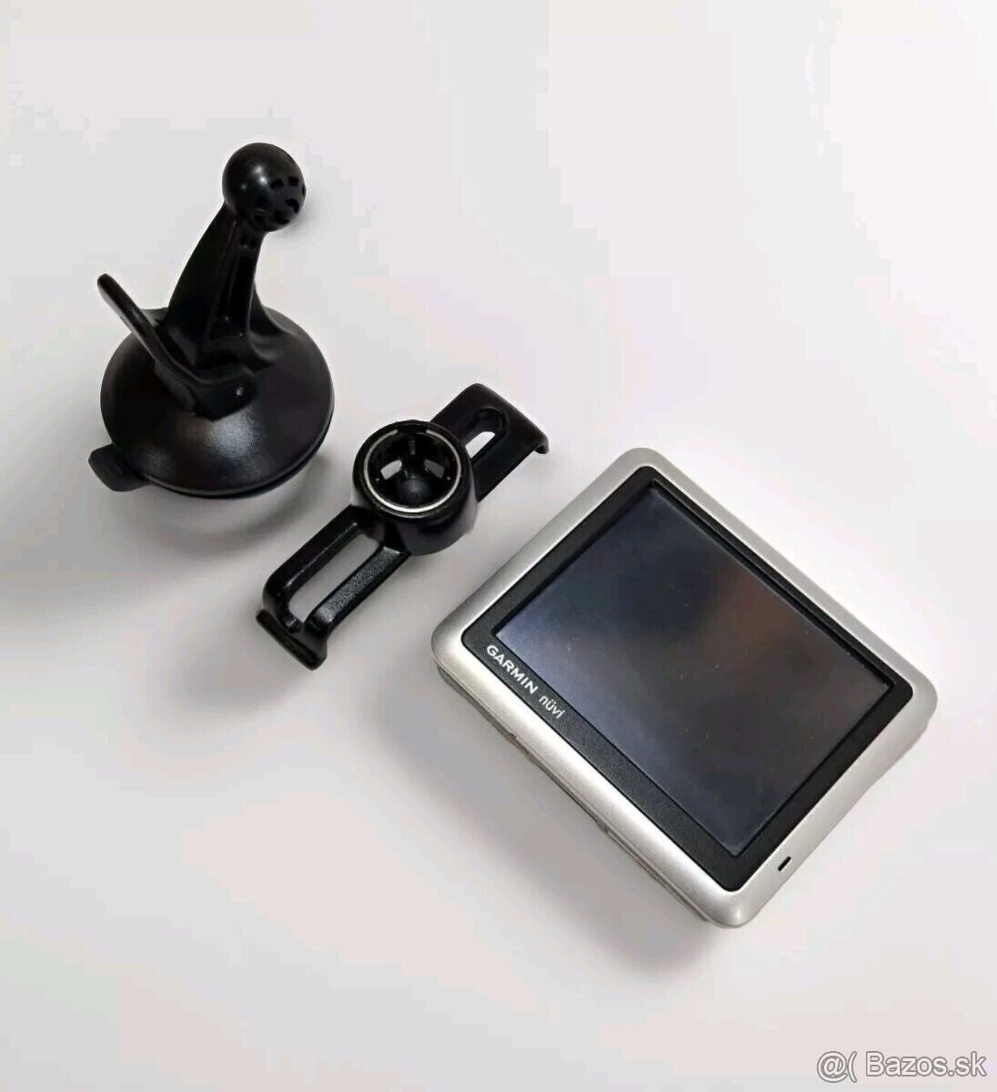 GARMIN NUVI 1250 GPS navigácia s mapou pre rok 2025.