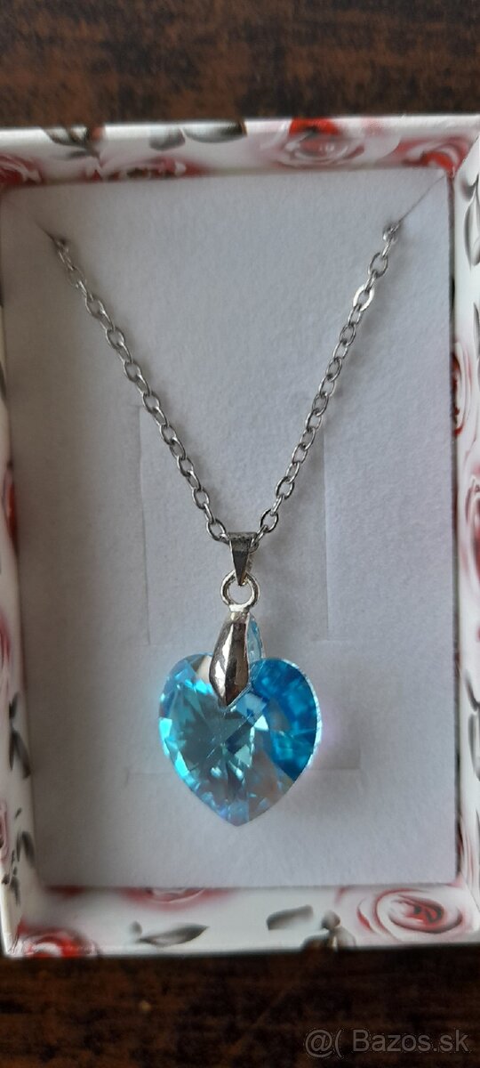 Retiazka s príveskom, darček