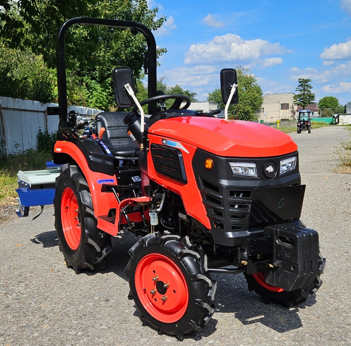 Malotraktor, traktor RHINO 25 HP, pluh 1/20, rotavátor 105