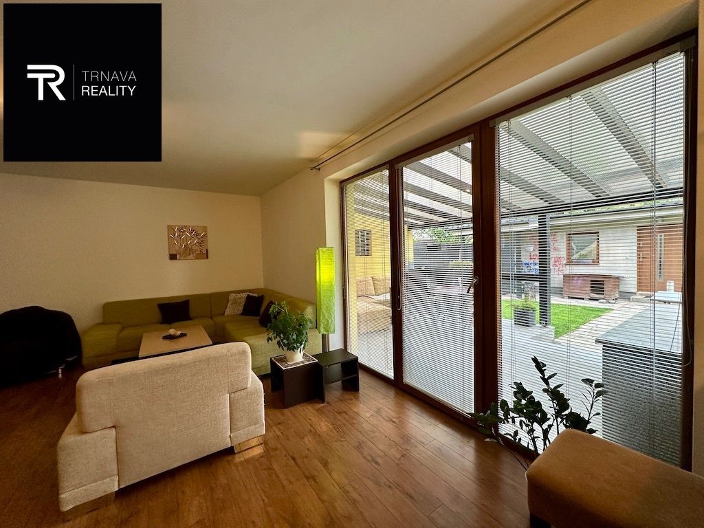 TRNAVA REALITY - Na predaj zariadený 5-izbový RD Leopoldov N