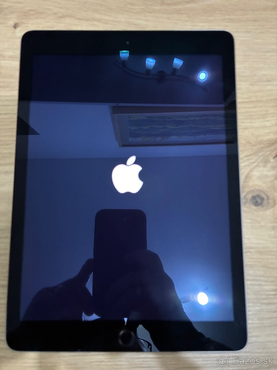 Predám iPad Air 2 (model A1566) 128 GB