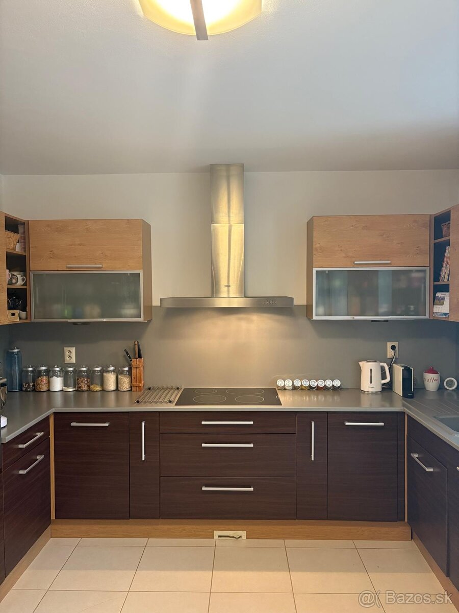 Zachovala kuchynska linka na predaj