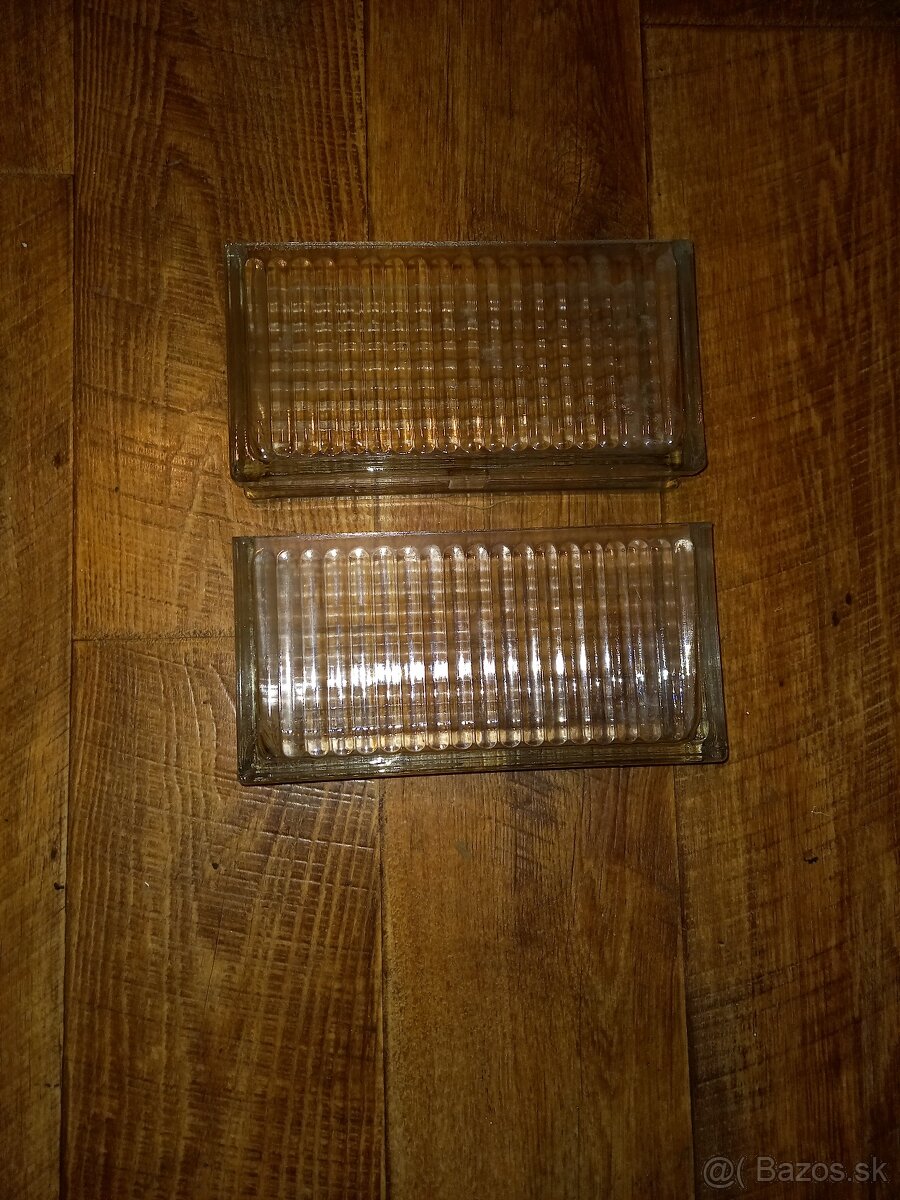 Sklenená tehla sklobetón