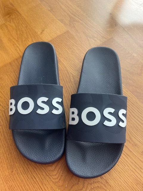 Boss šlapky nové -