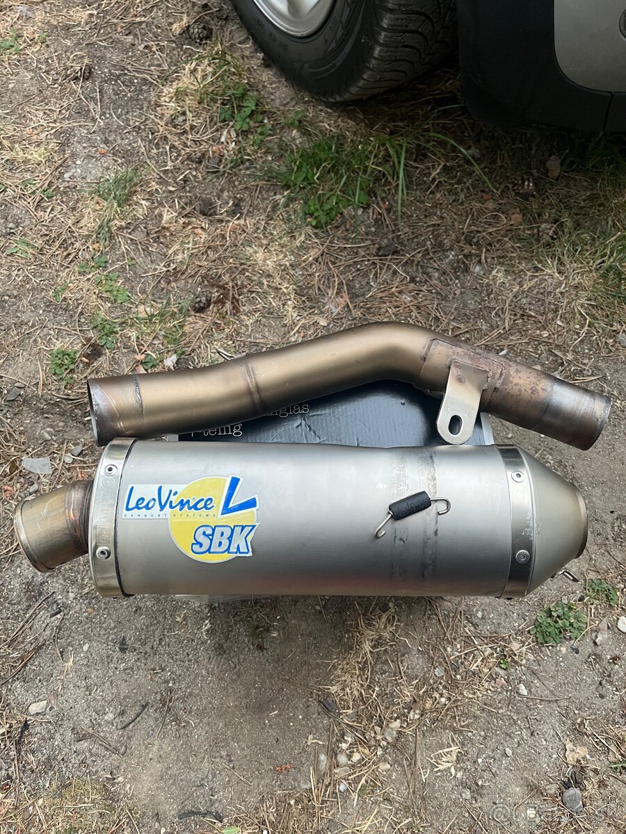 Predám výfuk LeoVince (originál)