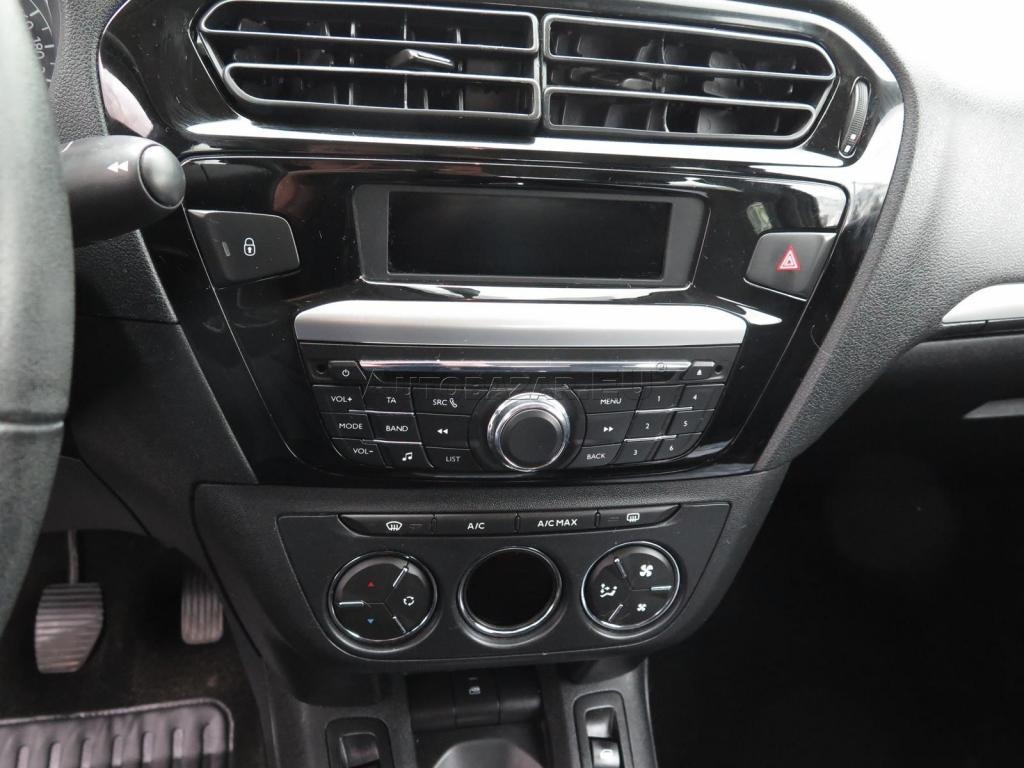 Peugeot 301