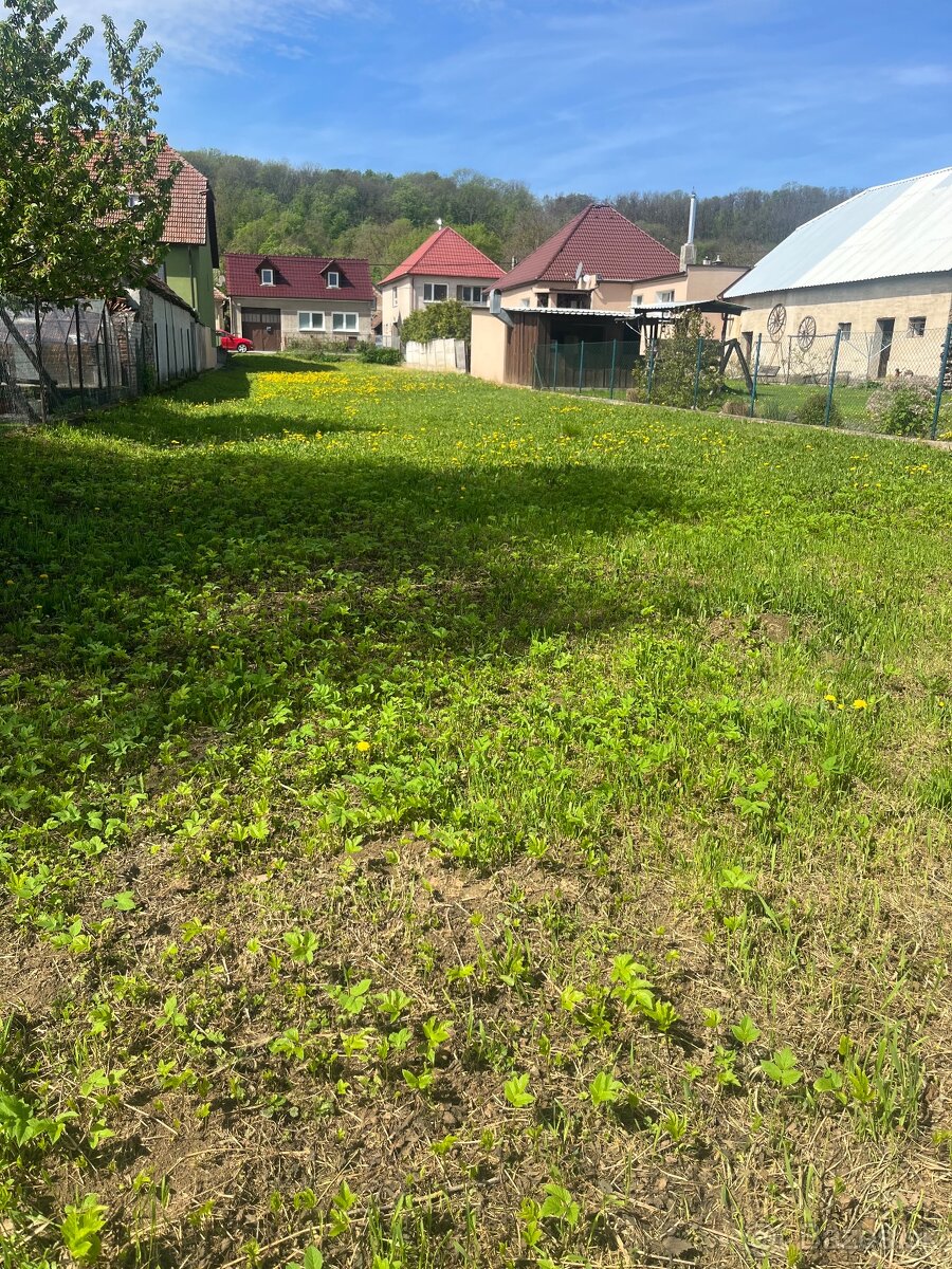 Pozemok Prietrž