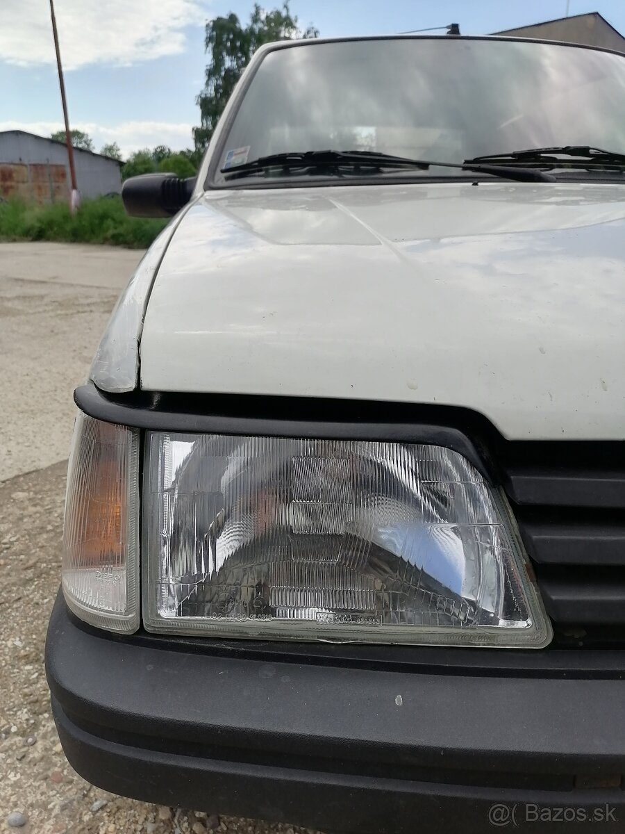 Peugeot 205
