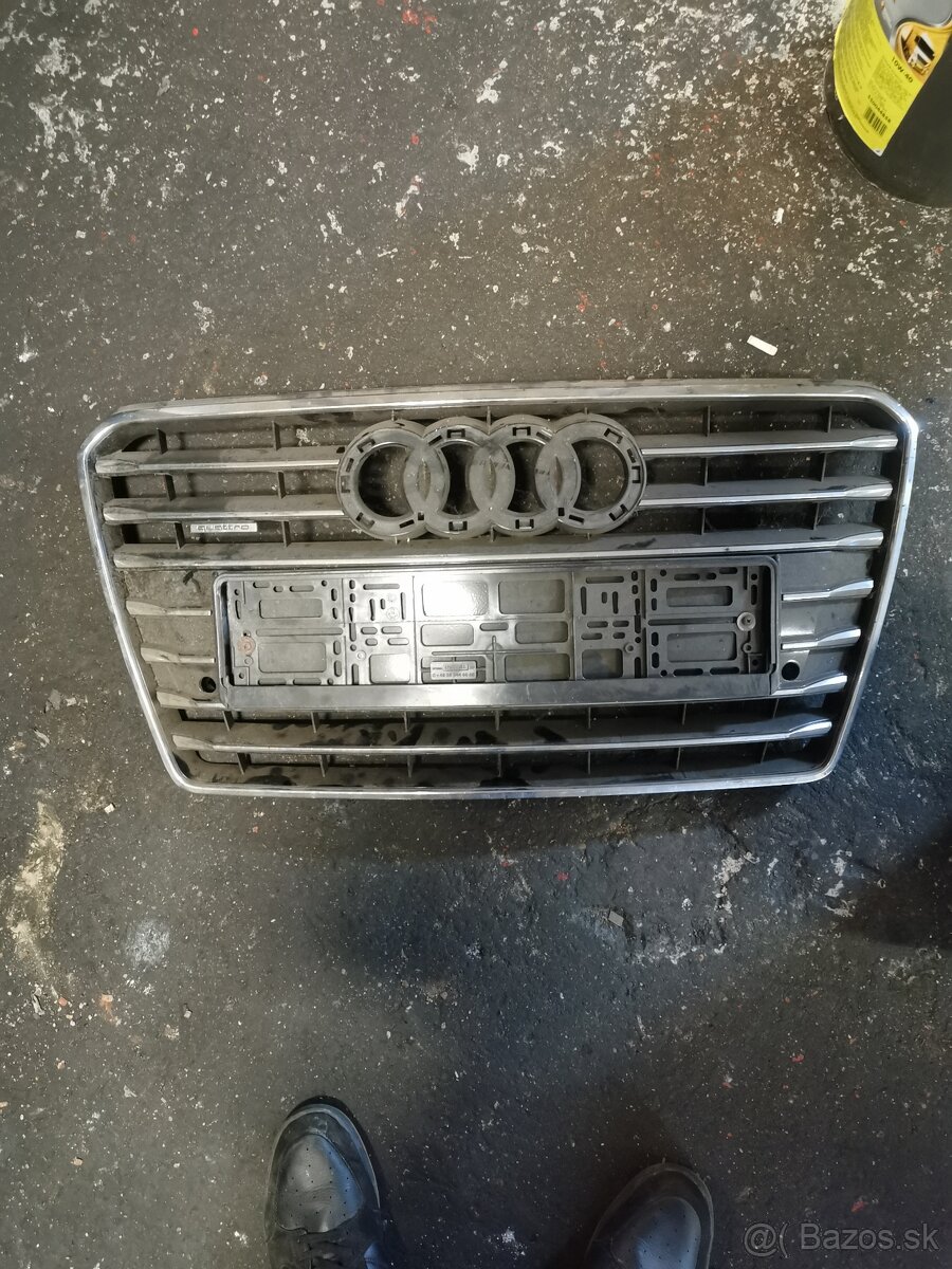 Maska Audi A6