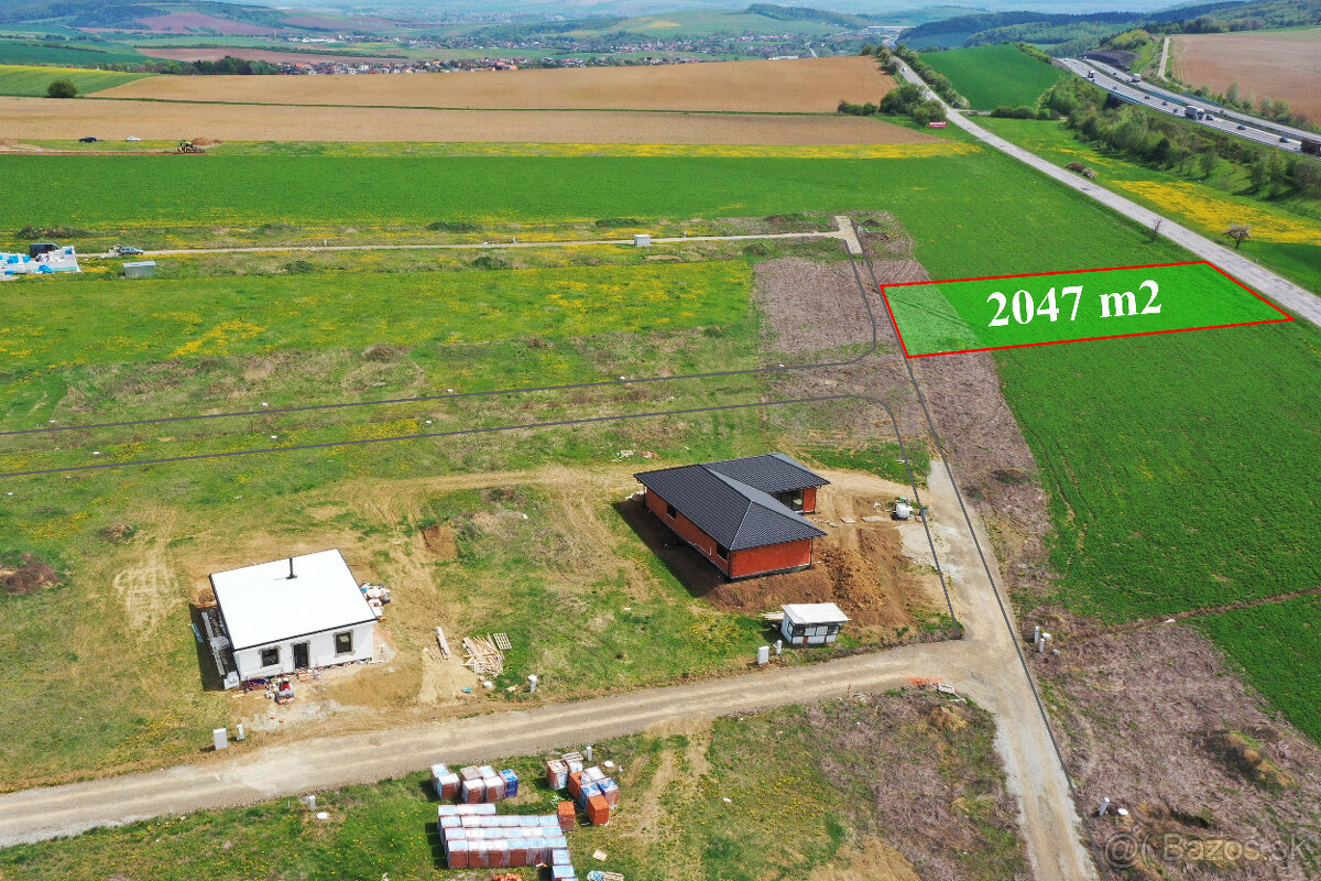 Veľký pozemok na predaj v obci Svinia
