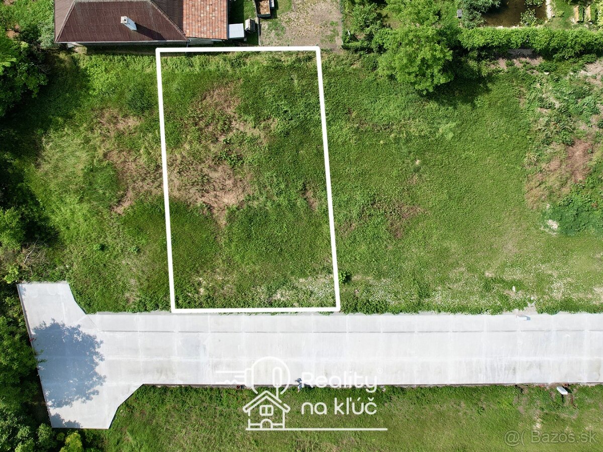 Na predaj stavebný pozemok 656m2 - Nitriansky Hrádok