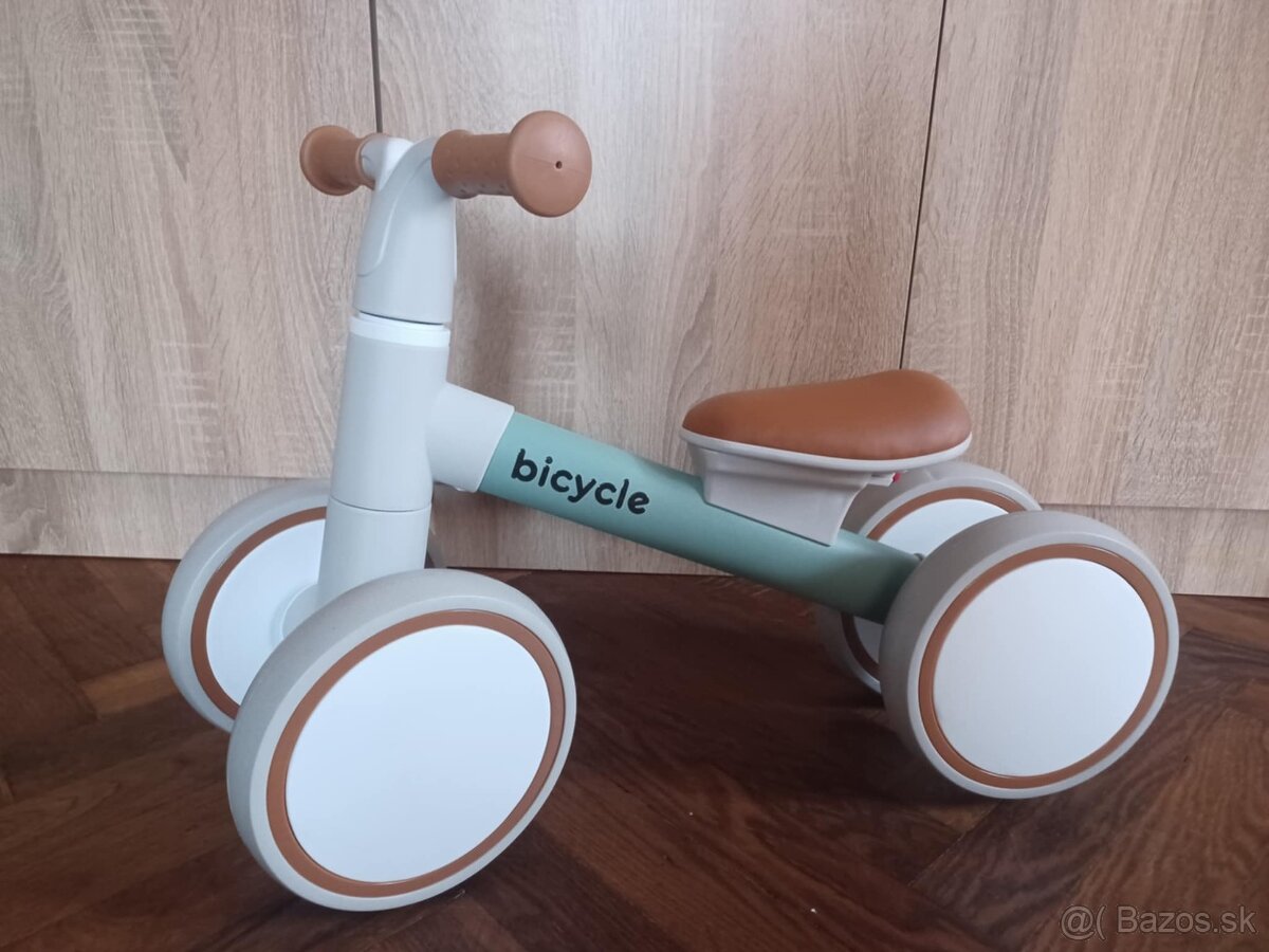 Detský balančný bicykel