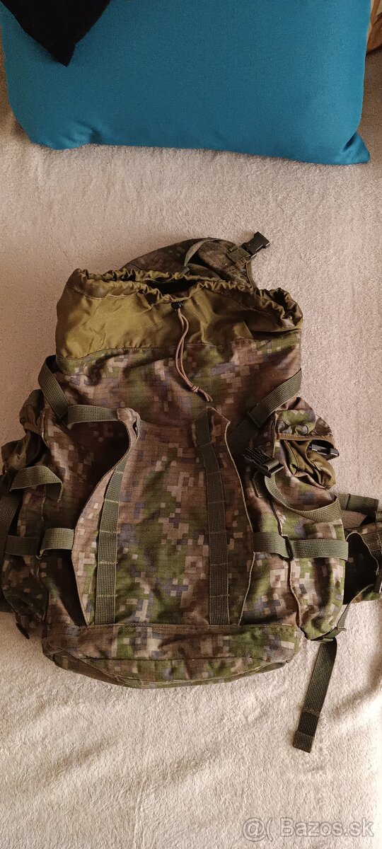 Predám malý digitálny batoh 30l