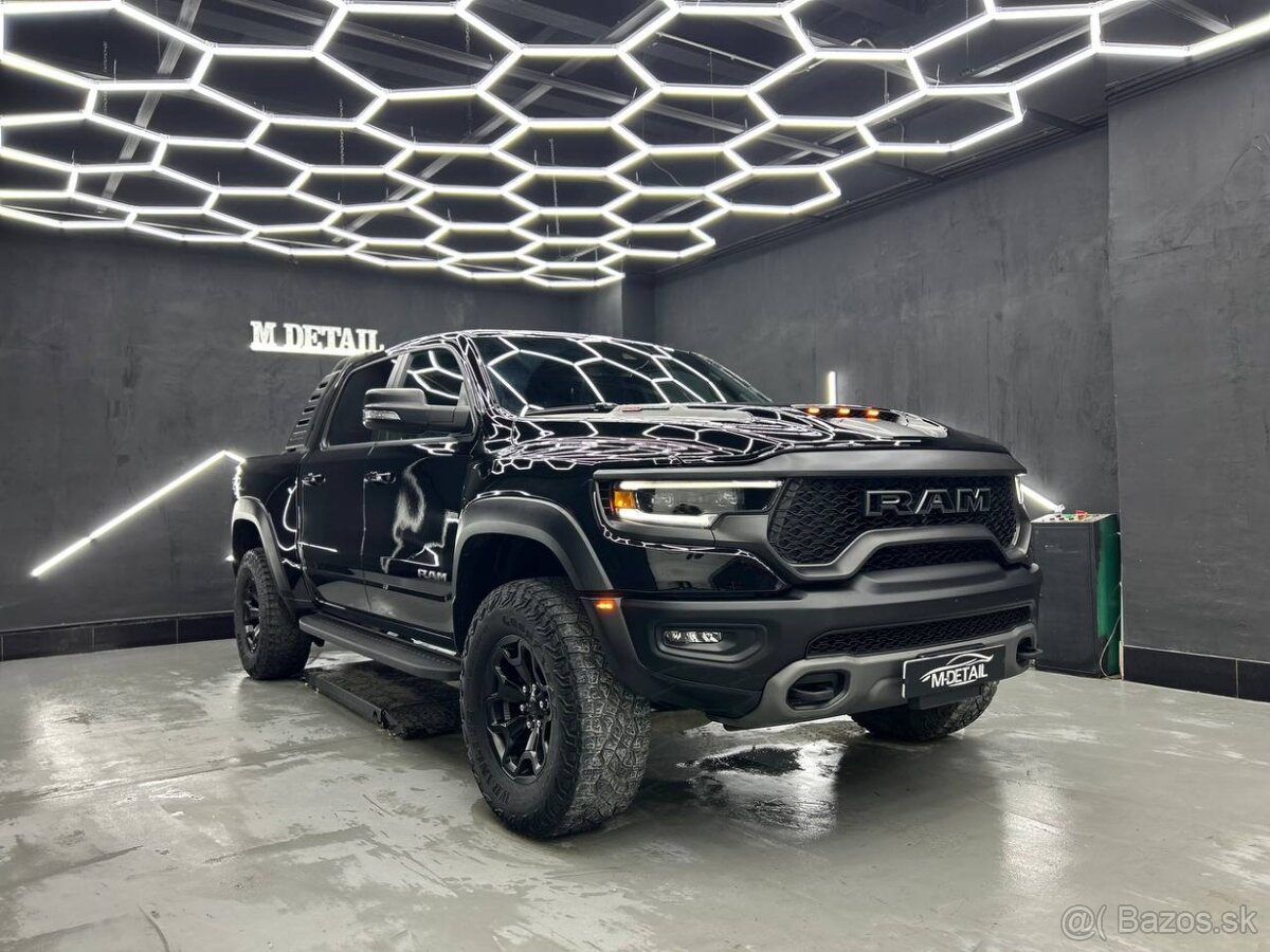 Dodge RAM TRX 6.2 HEMI
