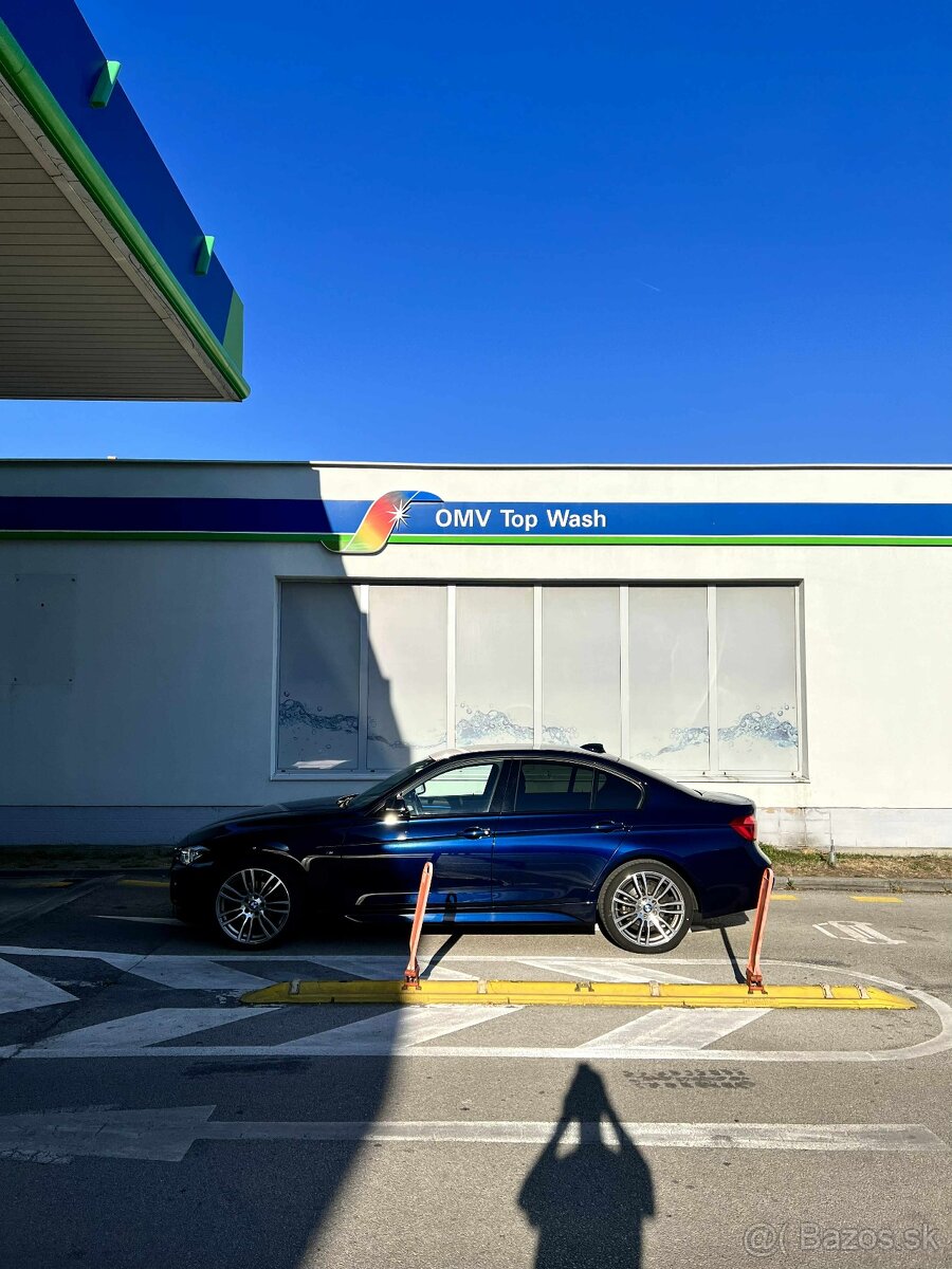 BMW rad 3 Sedan xDrive 135kw Automat