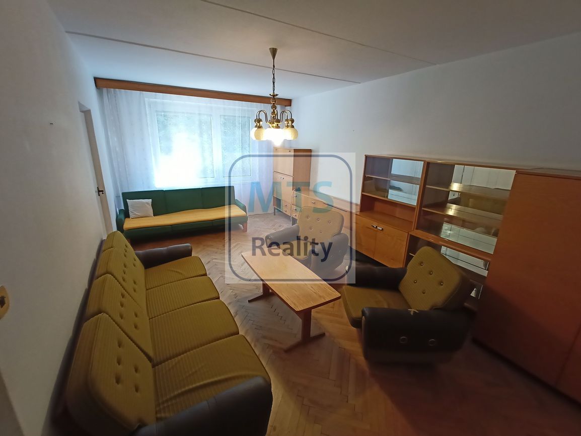 Veľký 2 izbový byt na Severe na predaj